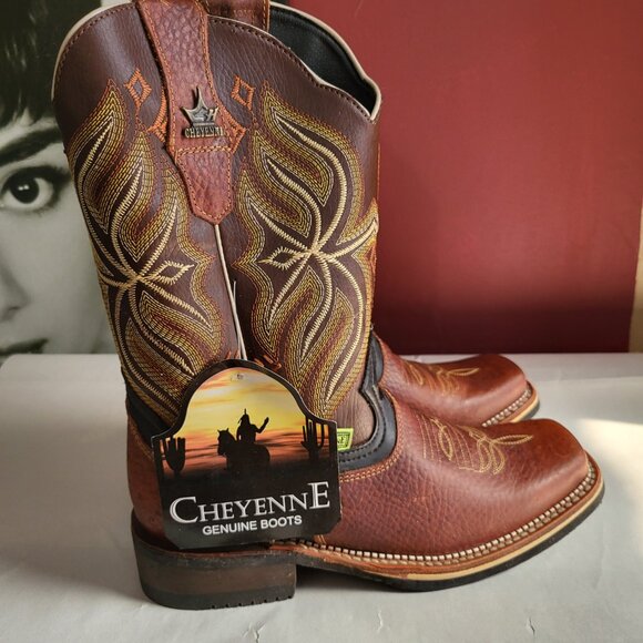 NEW WOMANS CHEYENNE LEATHER WESTERN RODEO COWBOY BOOTS SZ 9 - Picture 3 of 13
